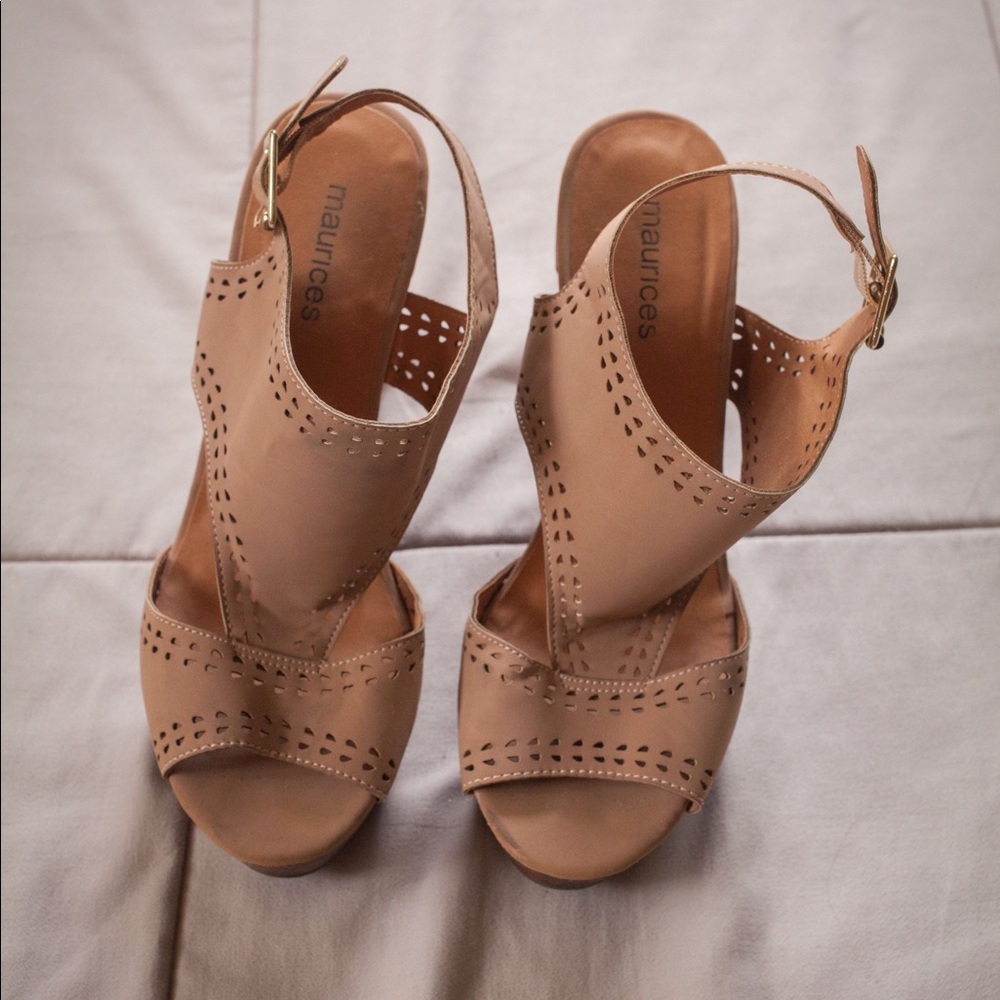 Light brown Maurice’s Wedges